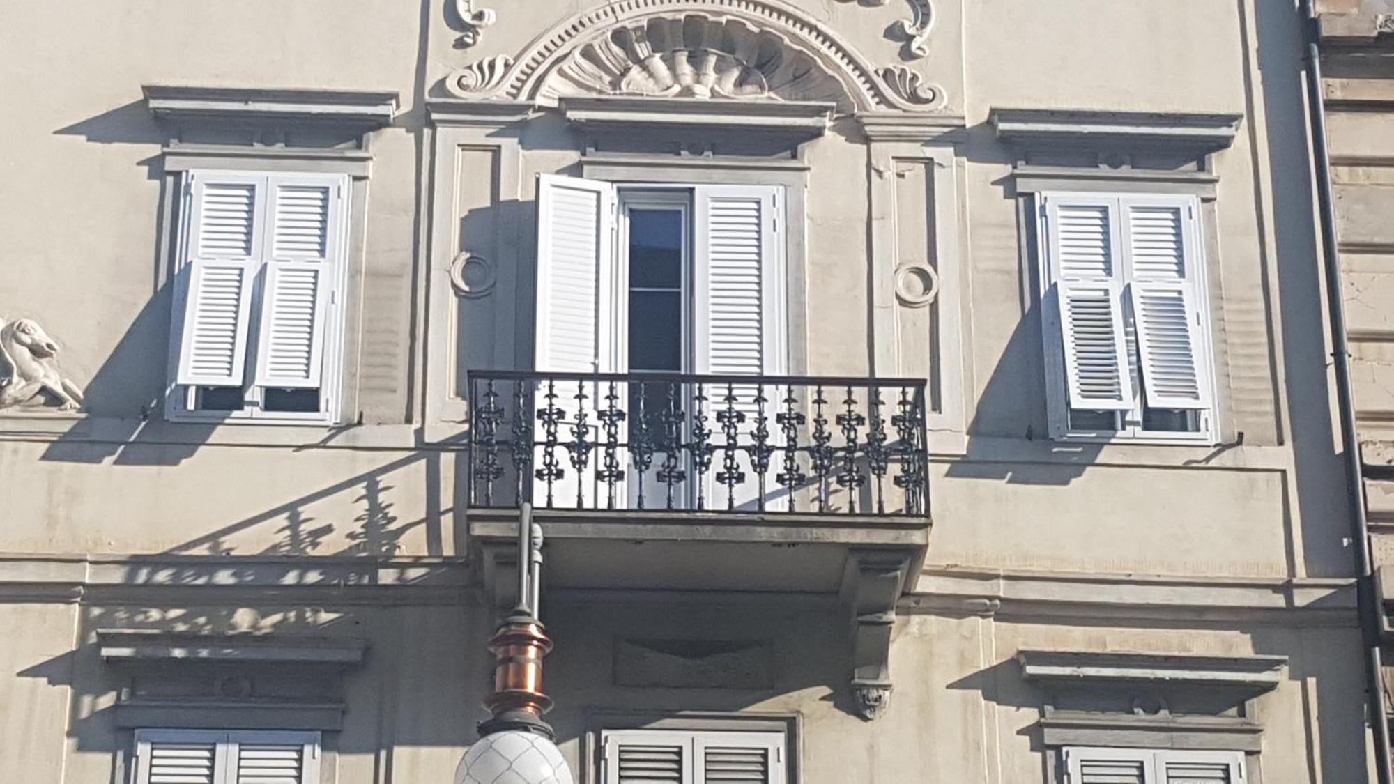 Trieste Center Rooms & Apartments - Fiori Di Trieste Luaran gambar